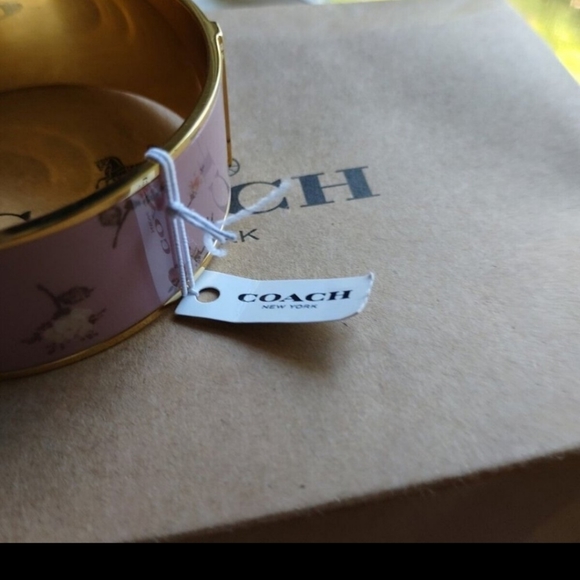 BRAND NEW COACH CUFF BRACELET - Picture 2 of 9